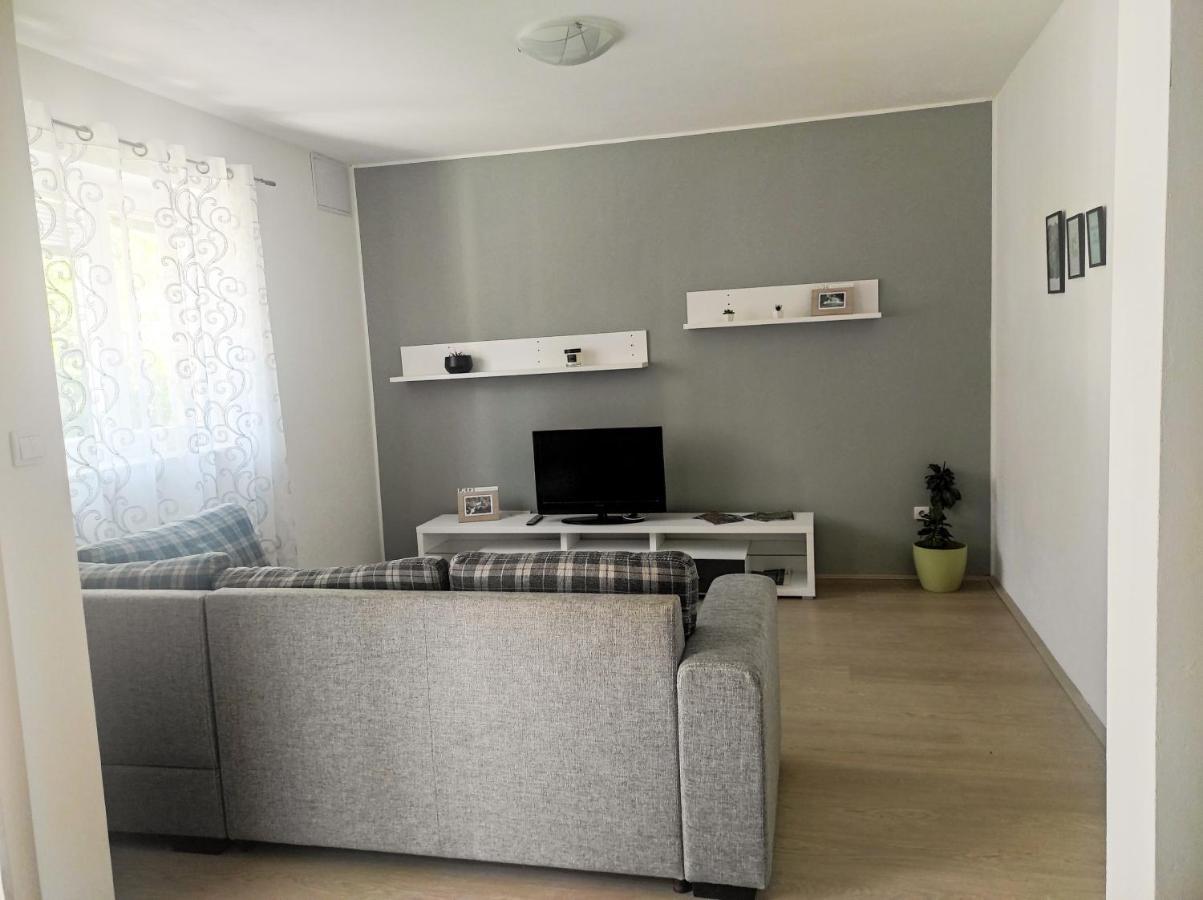 Apartment Sunce シベニク エクステリア 写真